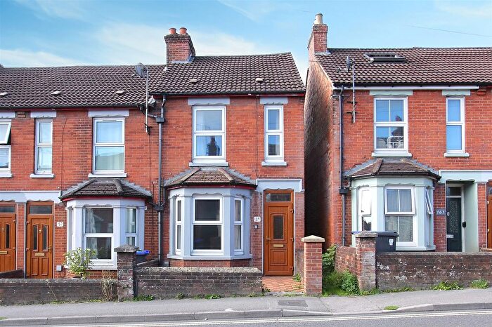3 Bedroom End Of Terrace House To Rent In Devizes Road, Salisbury, SP2