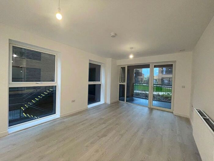 2 Bedroom Flat To Rent In Tabbard Apartments, Western Circus, East Acton, W3
