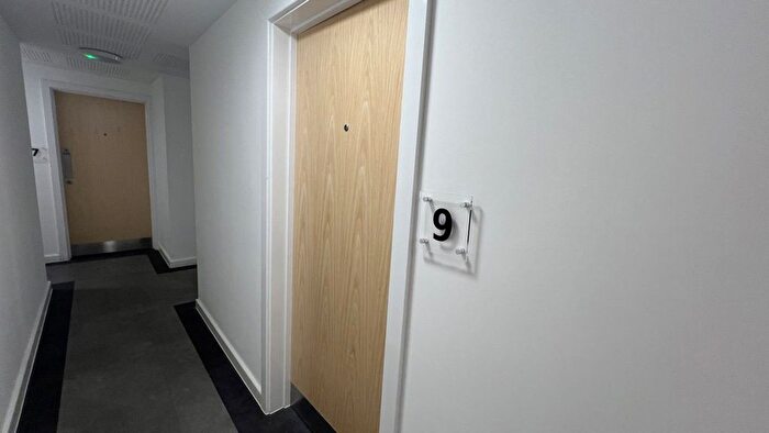 1 Bedroom Flat To Rent In St. Peters Street, Canterbury, CT1