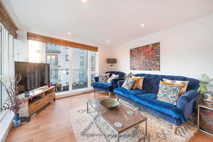 2 Bedroom Flat To Rent In Seven Sea Gardens, London, E3