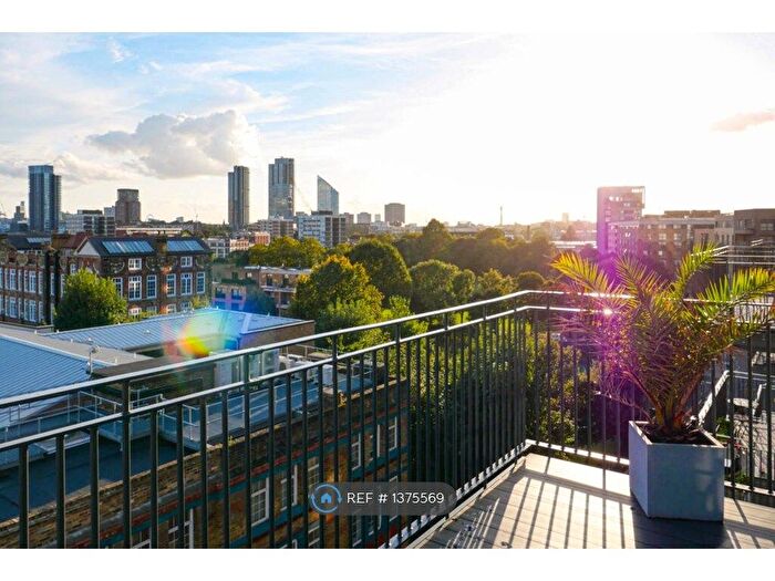 2 Bedroom Flat To Rent In Penn Street, London, N1