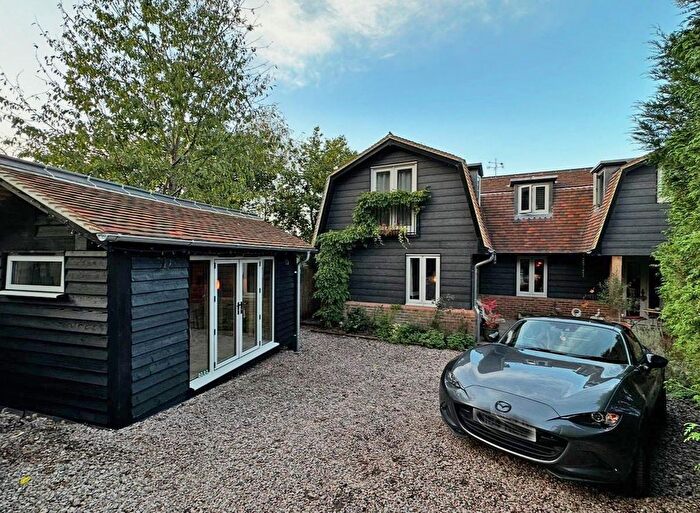 3 Bedroom Detached House For Sale In Roke Lane, Witley, Godalming, GU8