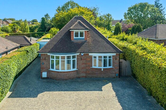 4 Bedroom Detached House For Sale In Totternhoe Road, Dunstable, LU6