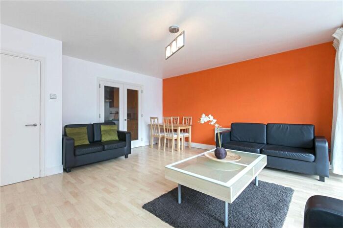 1 Bedroom Apartment To Rent In Hertsmere Road, London, E14
