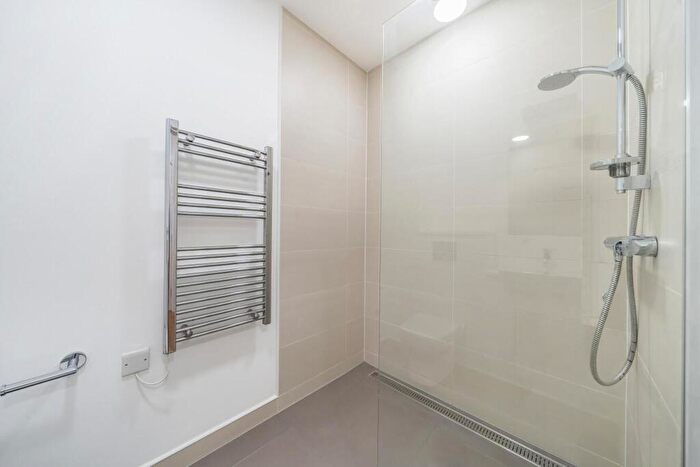 1 Bedroom Flat For Sale In Juxon Street, Kennington, SE11