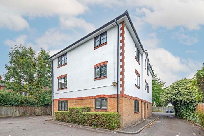 1 Bedroom Flat For Sale In Rosemary Lane, Mortlake, SW14