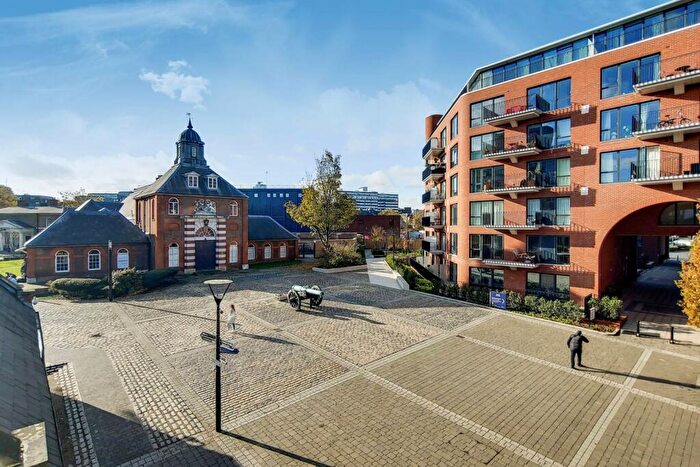 3 Bedroom Flat For Sale In Warehouse Court, Woolwich, London, SE18