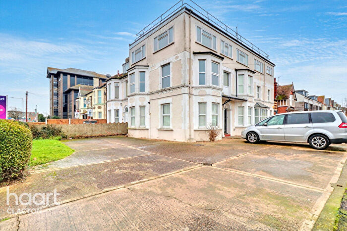 2 Bedroom Flat For Sale In Ellis Road, Clacton-On-Sea, CO15