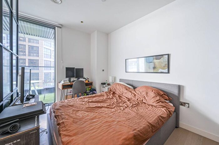 Studio To Rent In Wardian London, Canary Wharf, London, E14