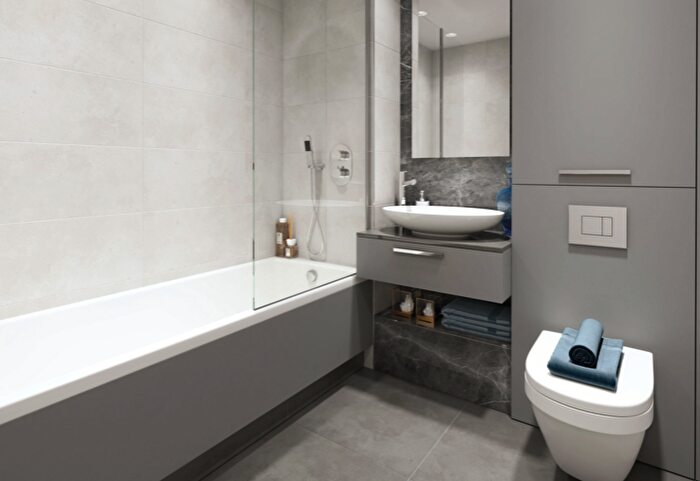 2 Bedroom Flat For Sale In Ellesmere Street, Manchester, M15