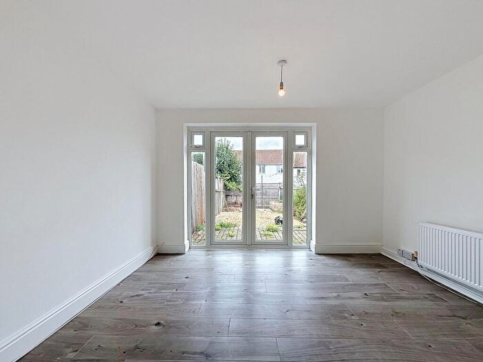 2 Bedroom Semi Detached House To Rent In Heritage Park, St. Mellons, Cardiff, CF3