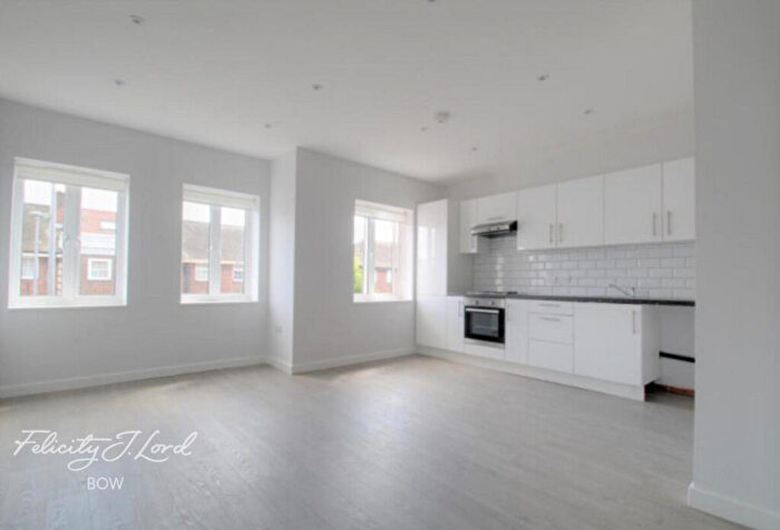 1 Bedroom Flat To Rent In Old Church Road, London, E4