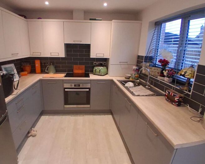 3 Bedroom Semi Detached House To Rent In Lake Close, March, PE15