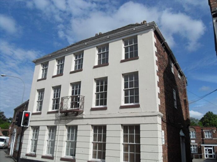 2 Bedroom Flat To Rent In Chequergate, Louth., LN11
