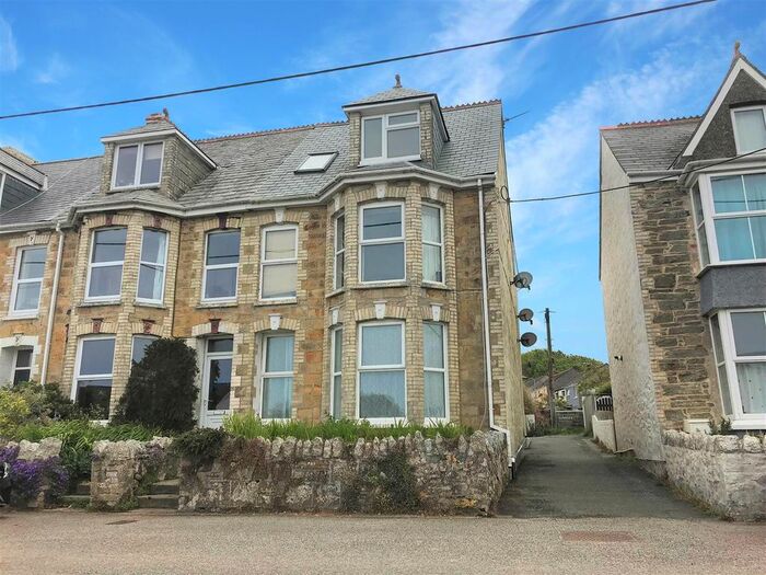 1 Bedroom Flat To Rent In Church Street, St Columb Minor, Newquay, TR7