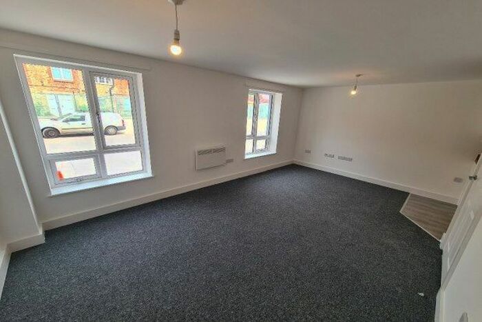 Studio To Rent In Newton Road, Yeovil, BA20