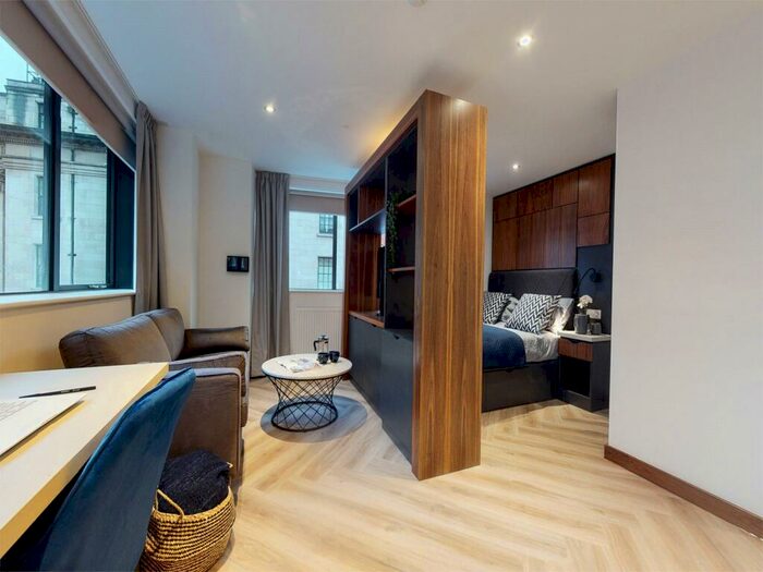 Apartment To Rent In Apt, Live Oasis Deansgate #, M2