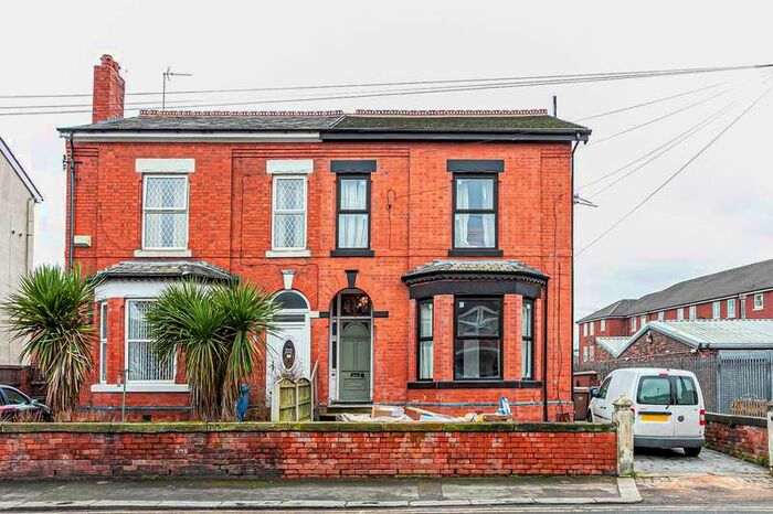 Flat To Rent In Eldon Place, Eccles, Manchester, M30