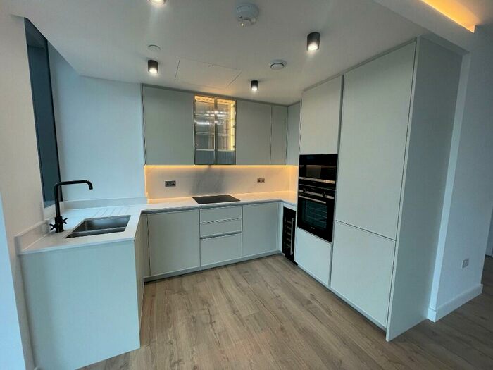 1 Bedroom Flat To Rent In Valencia Tower, City Road, London, EC1V