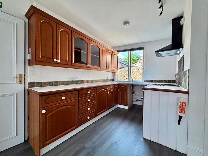 2 Bedroom Flat To Rent In Central House, Newnham, GL14