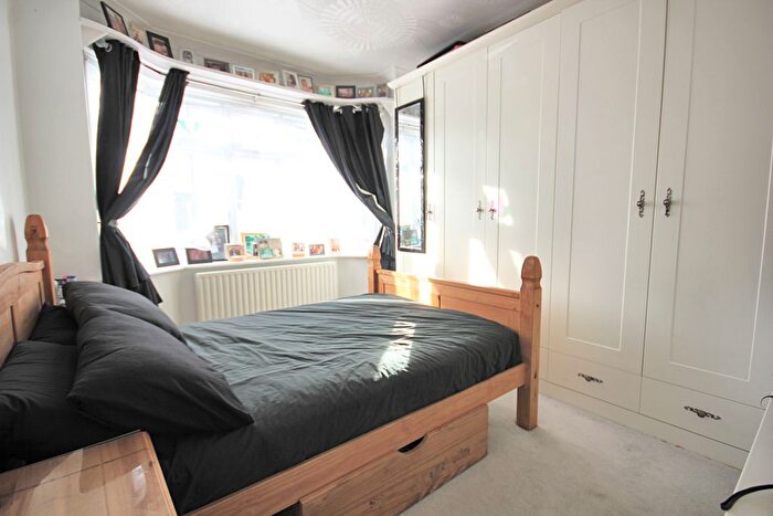 4 Bedroom Detached Bungalow For Sale In Persley Road, Bournemouth, BH10