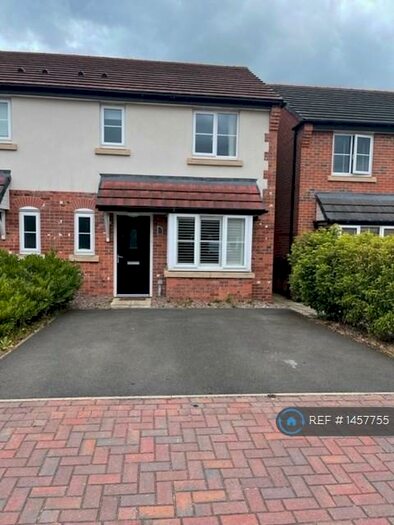 3 Bedroom Semi-Detached House To Rent In Ribble Close, Holmes Chapel, CW4