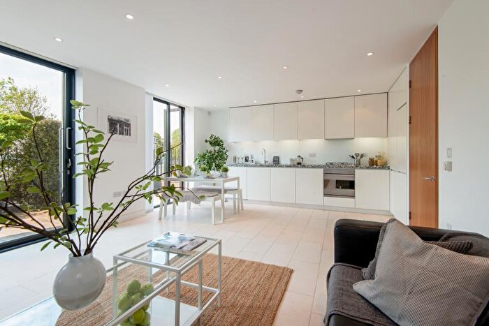 2 Bedroom Flat To Rent In Oval Road, Primrose Hill, NW1