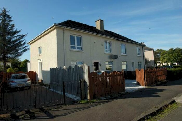 2 Bedroom Flat To Rent In Bankhead Avenue, Anniesland, G13