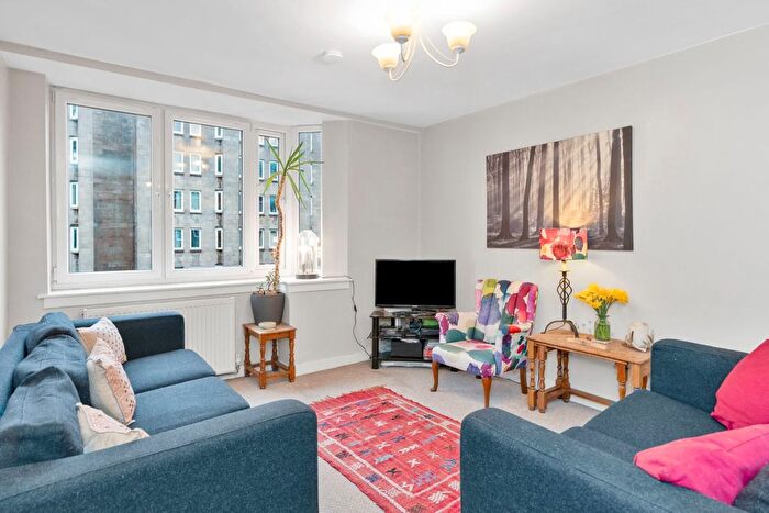 3 Bedroom Flat For Sale In /, Saunders Street, Stockbridge, Edinburgh, EH3