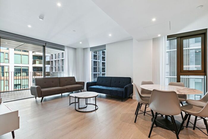 2 Bedroom Flat To Rent In Darwin House, Palmer Road, SW11