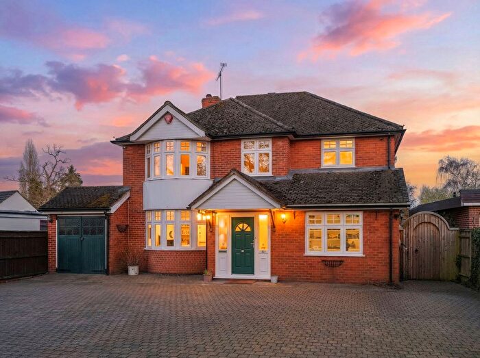 5 Bedroom Detached House For Sale In Finchampstead Road, Wokingham, RG41