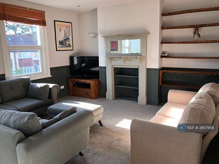 2 Bedroom Flat To Rent In Elgin Road, Croydon, CR0