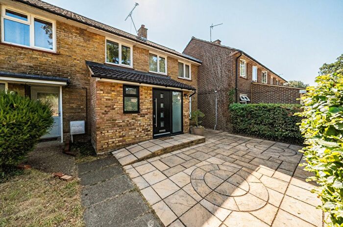 3 Bedroom Terraced House For Sale In Bay Road, Bracknell, Berkshire, RG12