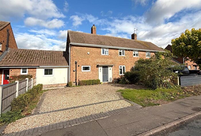 3 Bedroom Terraced House For Sale In Hill Drive, Bingham, NG13