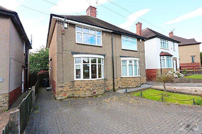 2 Bedroom Semi-Detached House To Rent In Clarkson Avenue, Boythorpe, Chesterfield, Derbyshire, S40