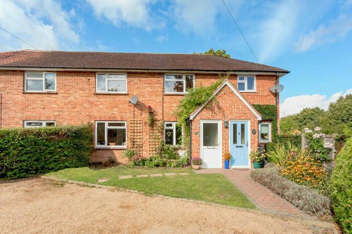 3 Bedroom Terraced House To Rent In Stonedene Close, Forest Row, RH18