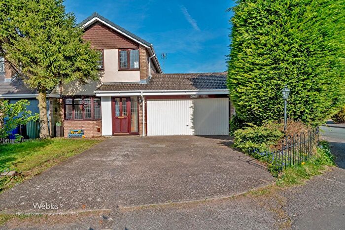 2 Bedroom Link Detached House For Sale In Eden Close, Heath Hayes, Cannock, WS12