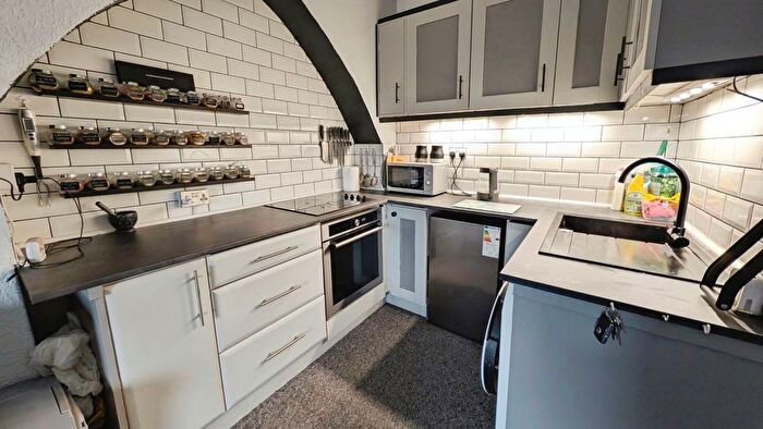 1 Bedroom Flat For Sale In Cowbridge Road East, Cardiff, Cardiff, CF5