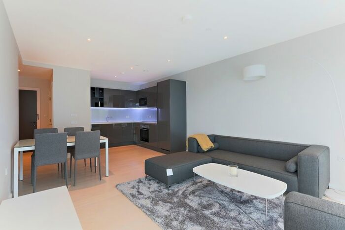 1 Bedroom Flat To Rent In Cassia Point, Glasshouse Gardens, Stratford, E20
