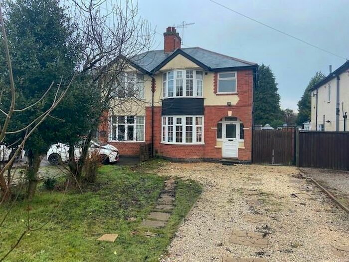 3 Bedroom Semi-Detached House To Rent In Hillmorton Road, Rugby, CV22