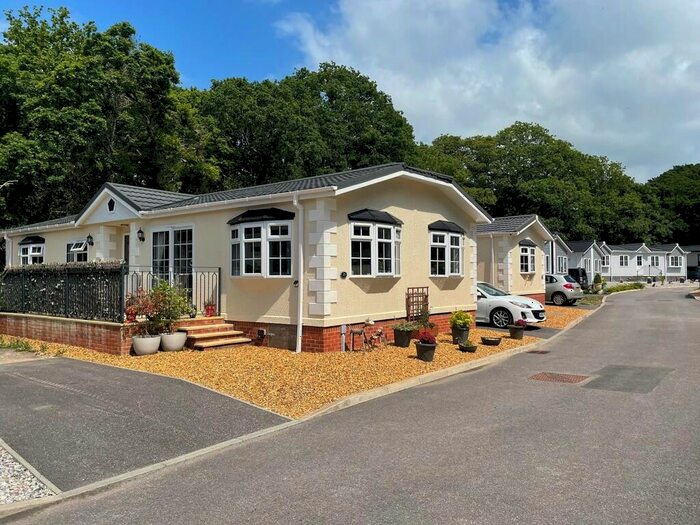 3 Bedroom Mobile Home For Sale In Devon Oaks Park, Yelverton, PL20