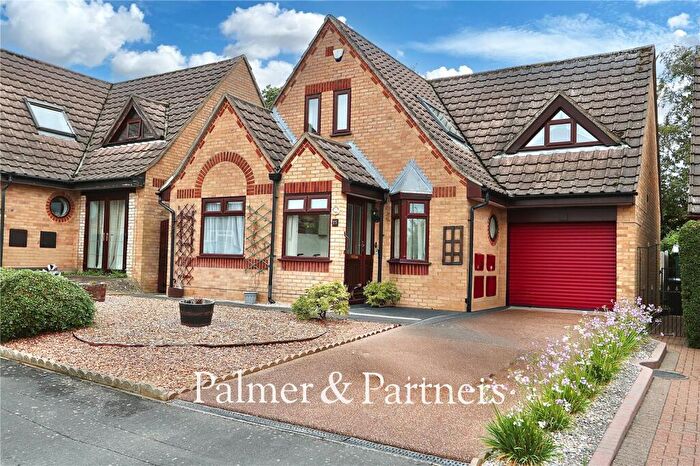 3 Bedroom Detached House For Sale In Wilson Road, Ipswich, Suffolk, IP8