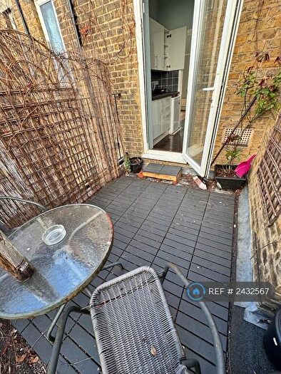 1 Bedroom Flat To Rent In Sussex House, London, NW1