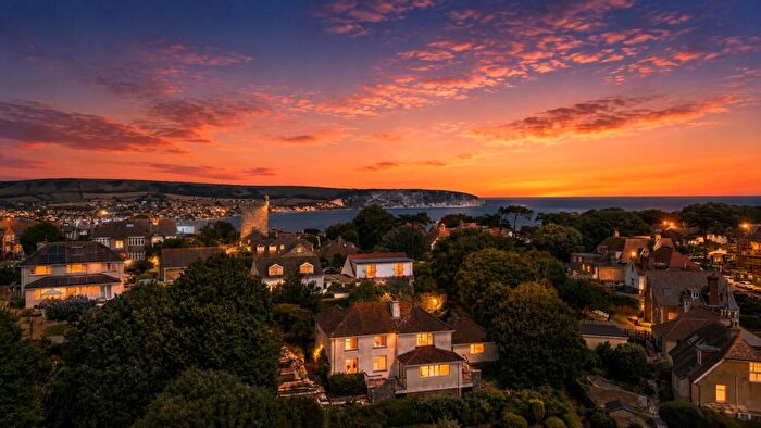 4 Bedroom House For Sale In Bon Accord Road, Swanage, BH19