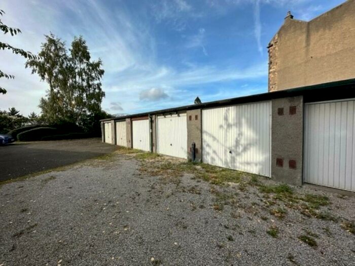 Garage / Parking To Rent In Inverleith Avenue, Inverleith, Edinburgh, EH3