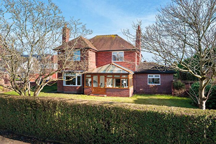 5 Bedroom Detached House For Sale In The Avenue, Tarporley, CW6