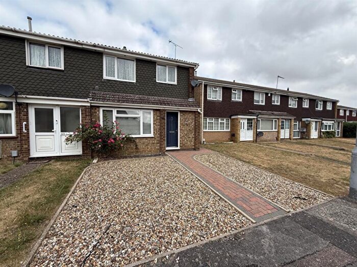 3 Bedroom Terraced House To Rent In Alesia Road, Luton, LU3