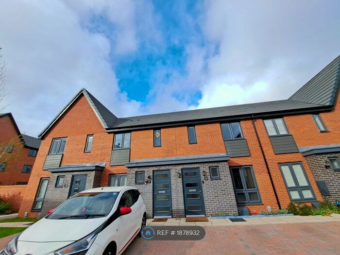 2 Bedroom Terraced House To Rent In Ascot Way, Birmingham, B31