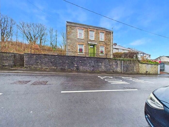 3 Bedroom Detached House For Sale In Neath Road, Crynant, SA10