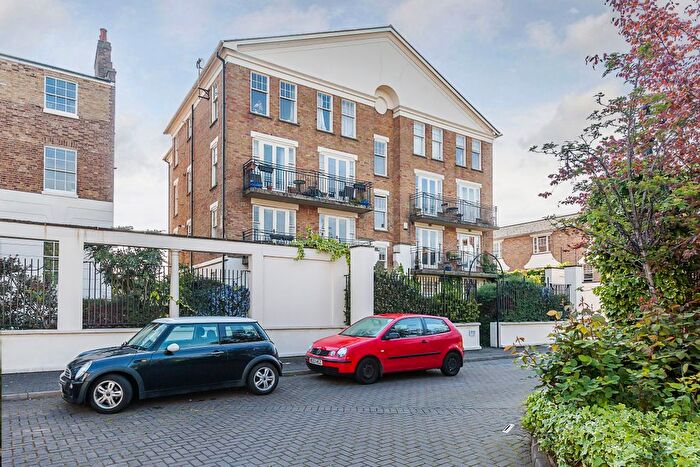 2 Bedroom Flat To Rent In Urswick Road, London, E9